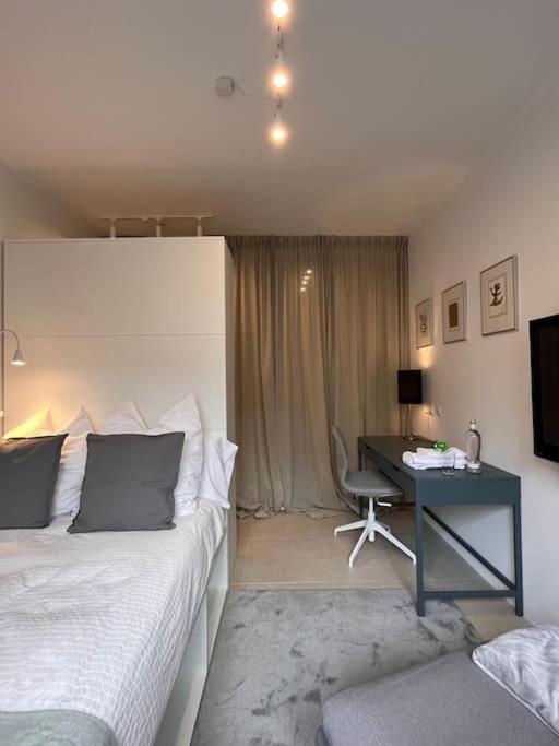 Quiet And Sunny In Absolut Center Appartement